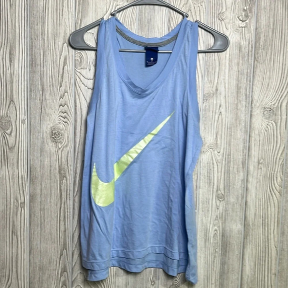 Women’s Nike Tank Top Swoosh Size Medium - Picture 1 of 4
